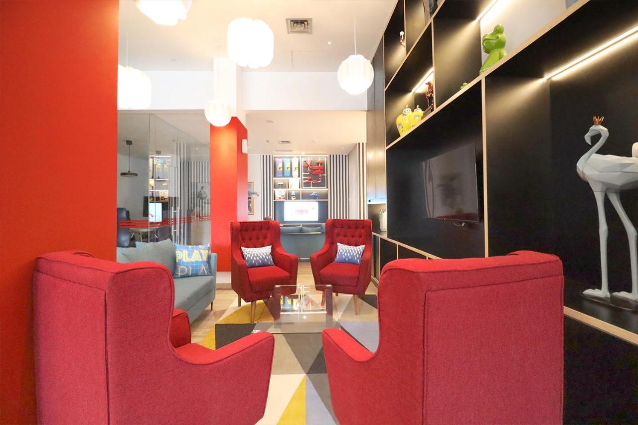 Hotel Moritz Biz Gandaria à Jakarta Extérieur photo